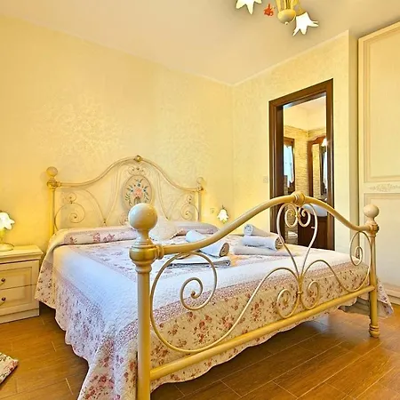 Nyaraló Adry Kaštel